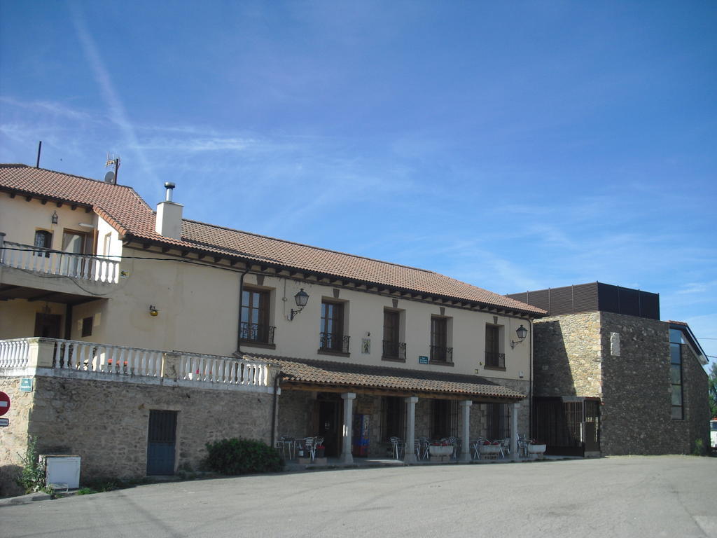 Hotel El Andarrio Buitrago del Lozoya Esterno foto